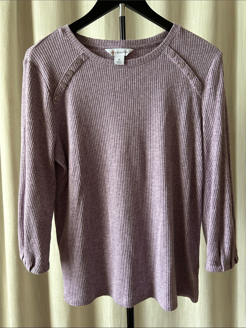 Liz Claiborne Purple Ribbed Button-Accent Sweater 3/4 Sleeves. Size M.